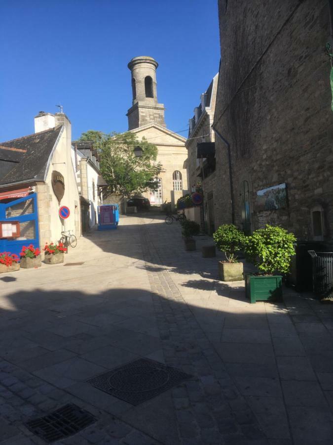 Votre Mini Maison En Plein Coeur Du Centre Ville -Terrasse - Et Parking Prive Sur Place Clos - Draps Et Menage Inclus Concarneau Luaran gambar