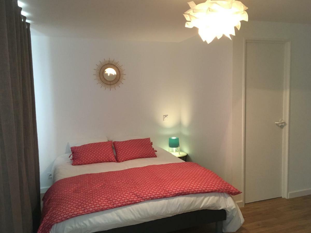Votre Mini Maison En Plein Coeur Du Centre Ville -Terrasse - Et Parking Prive Sur Place Clos - Draps Et Menage Inclus Concarneau Luaran gambar